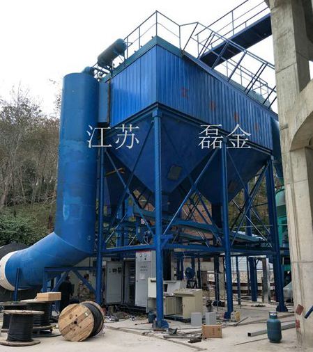 LJQM128型布袋除塵器現(xiàn)場(chǎng)